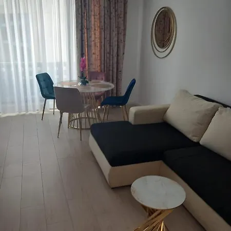On Edda Mamaia