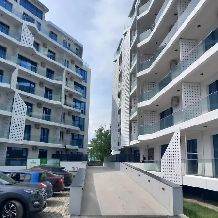 On Edda * Mamaia